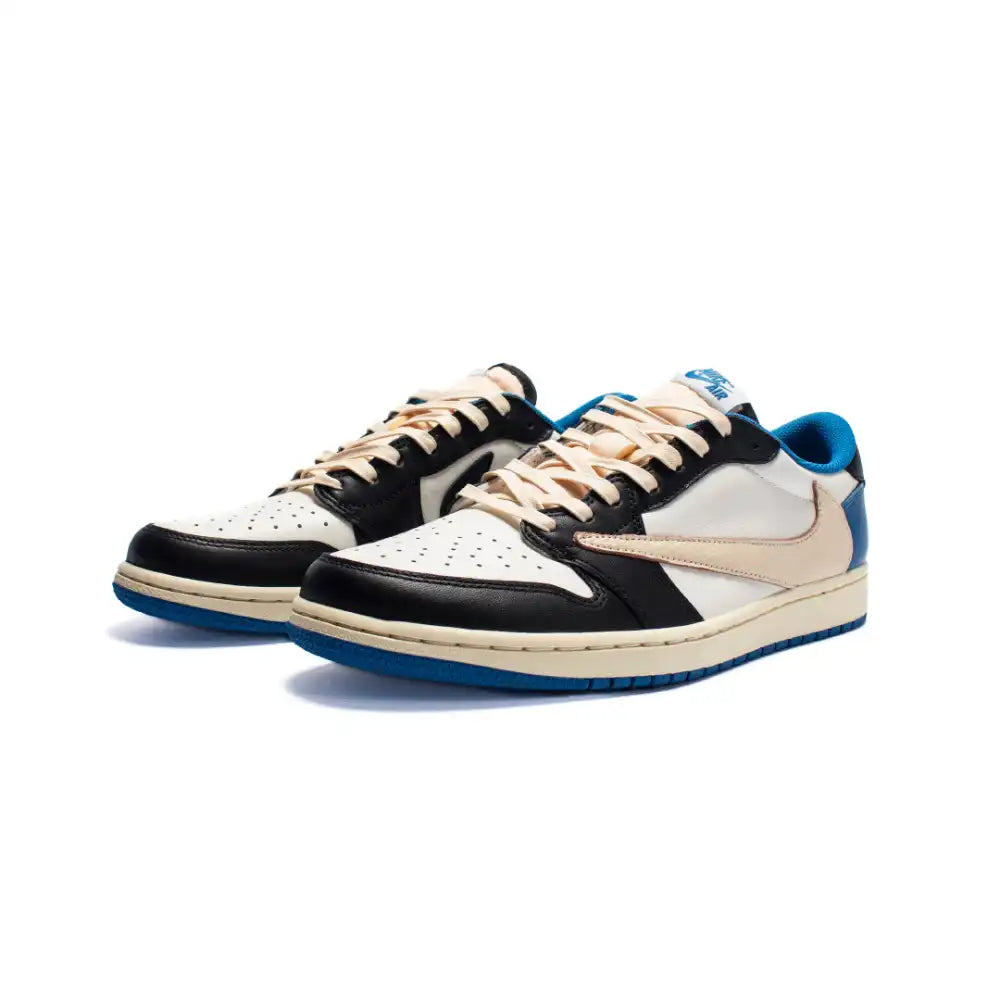 Tênis Air Jordan 1 Low Travis Scott - Azul/Branco/Preto "Fragment"