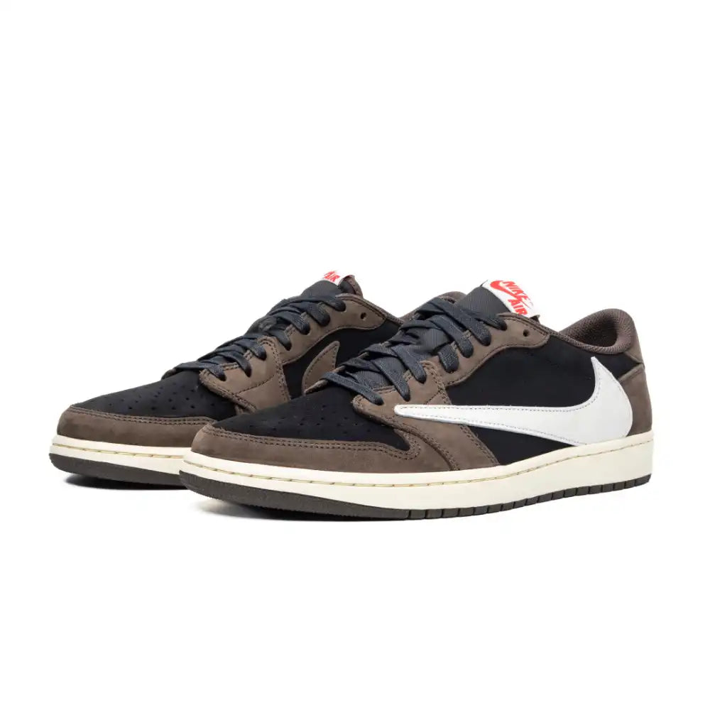 Tênis Air Jordan 1 Low Travis Scott - Marrom/Preto "Dark Mocha"