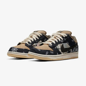 Tênis Dunk Low - Travis Scott