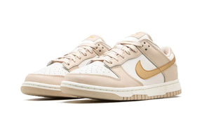 Tênis Dunk Low - Nude/Dourado "Metallic Gold"